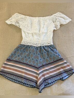 Off shoulder ruffle lace crochet bohemian flowing romper